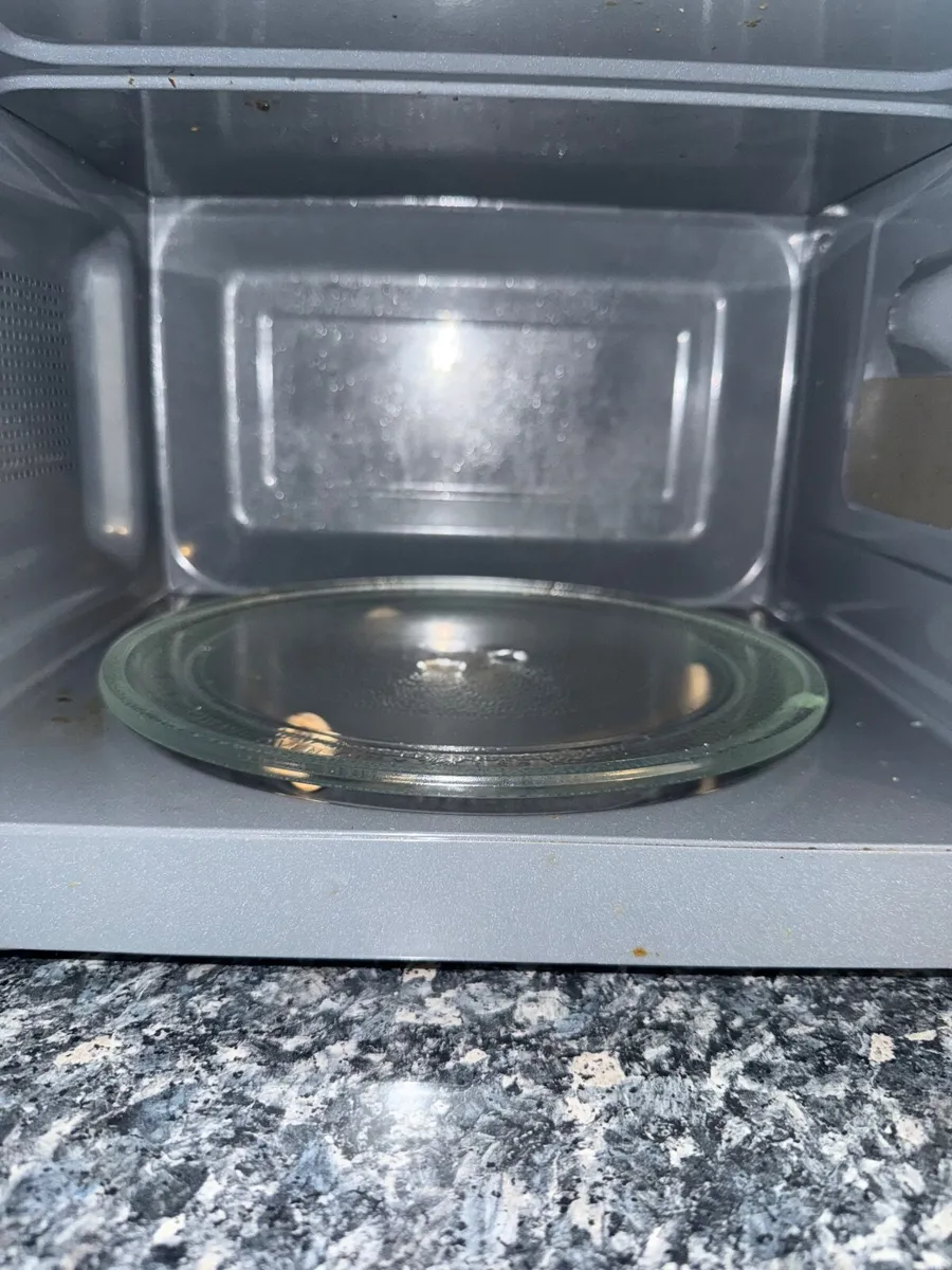 Microwave - Image 3