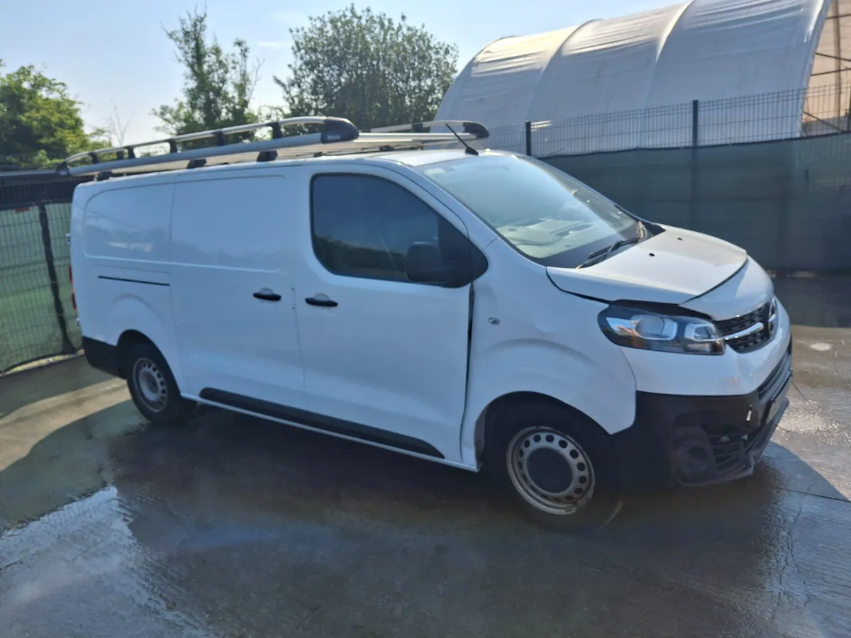 221 Opel Vivaro  1.5 Diesel - Image 2