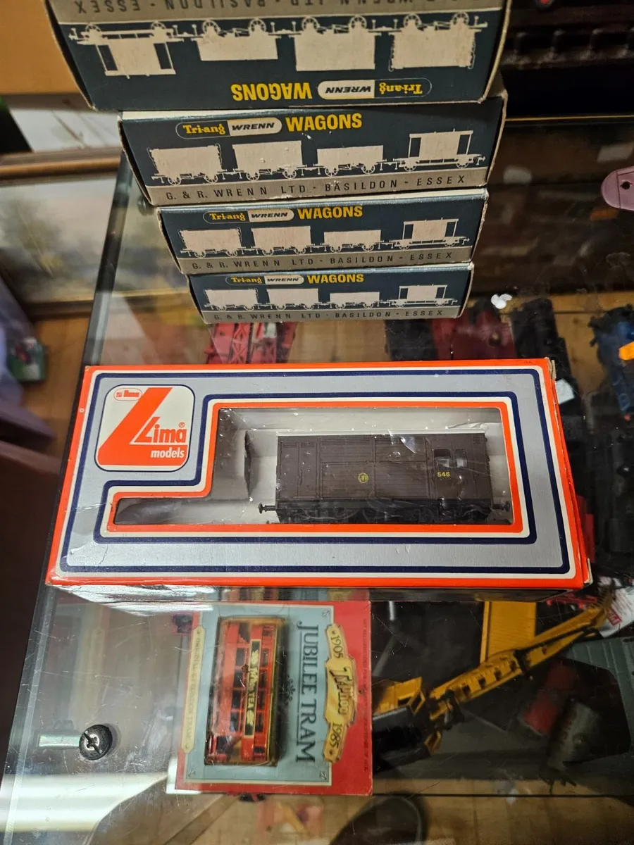 Hornby Lima OO Gauge Wagon