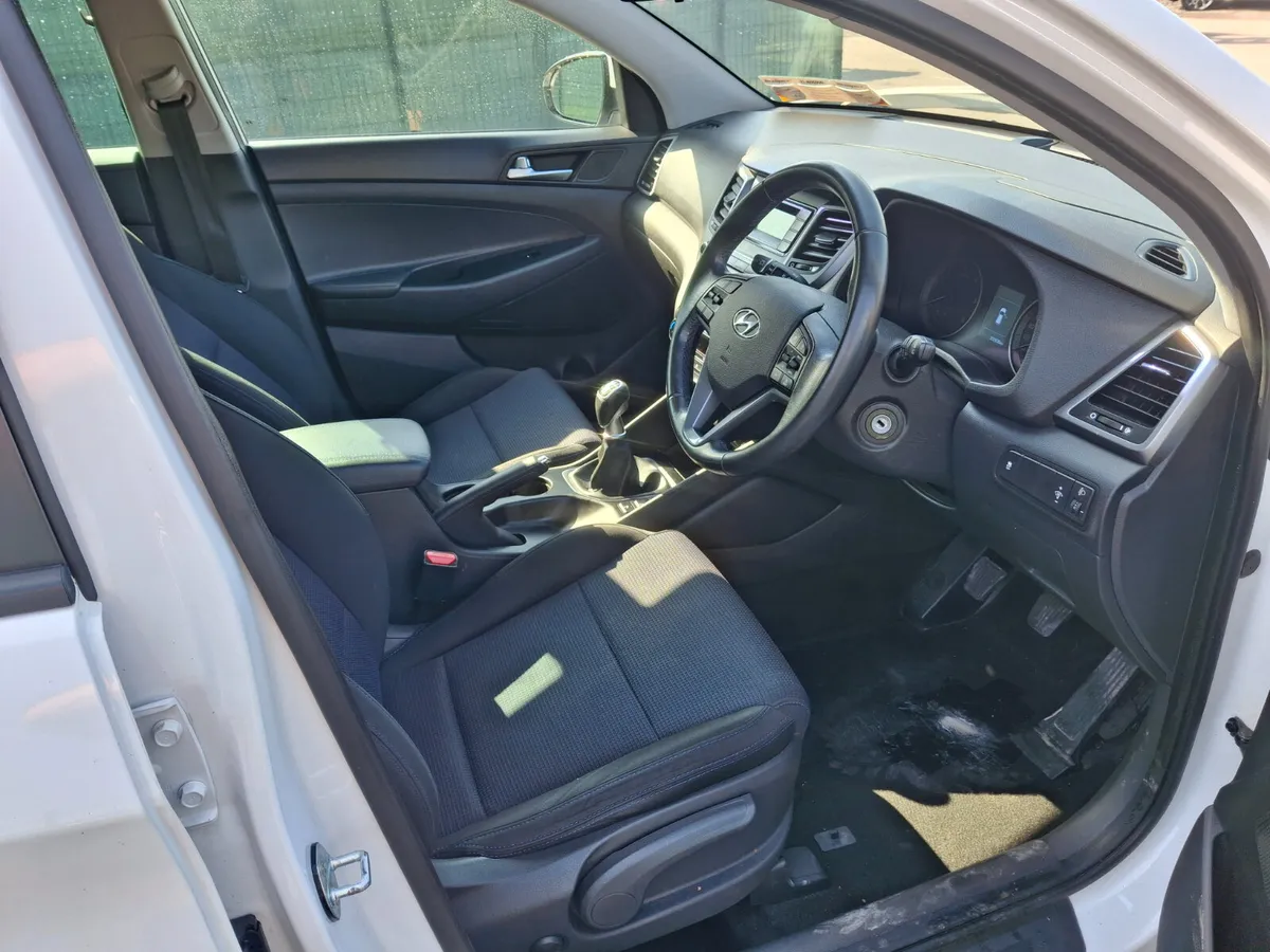 2016 Hyundai Tucson    1.7 Diesel - Image 4