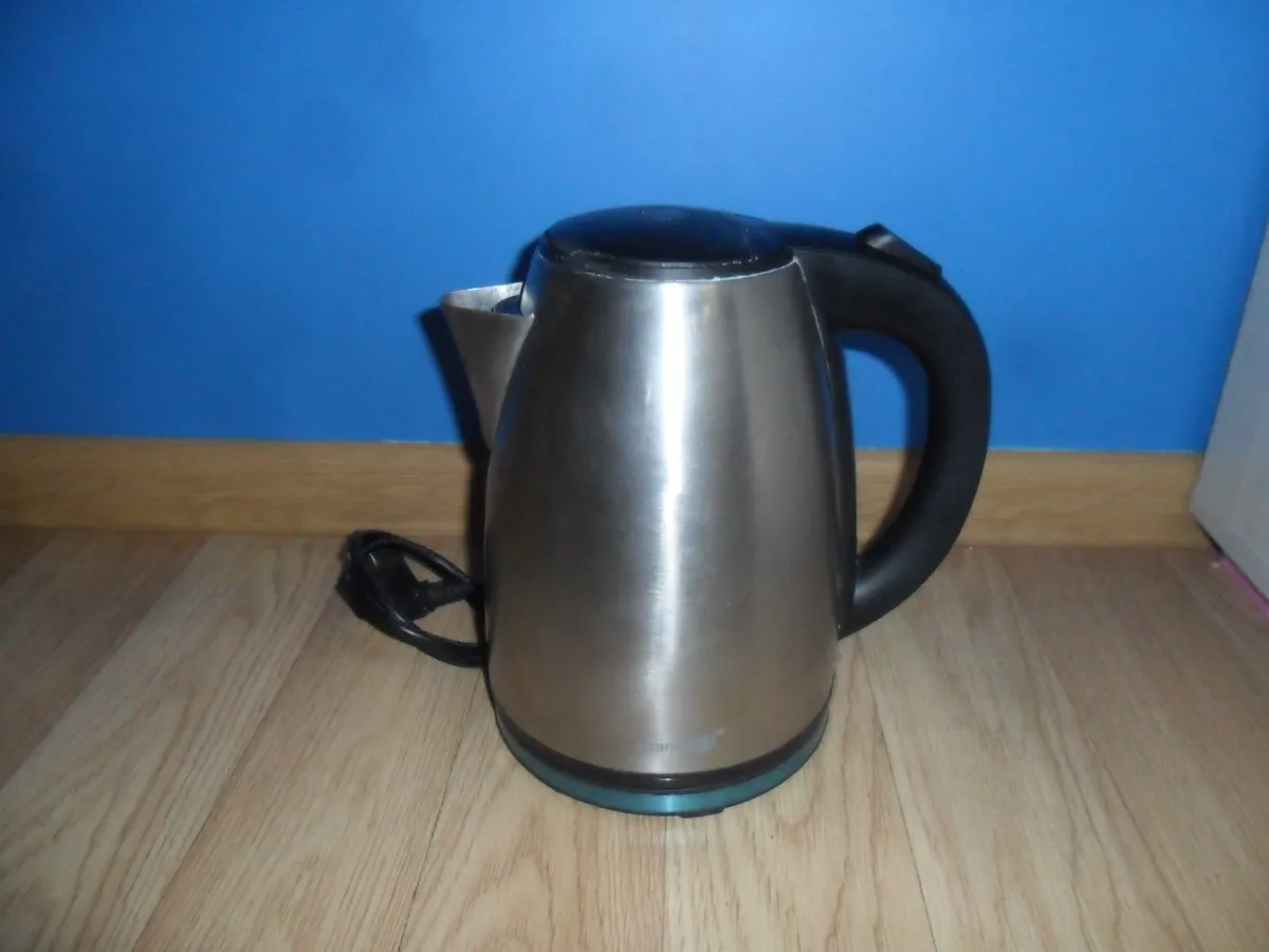 Electric kettle Standart F-716 - Image 1
