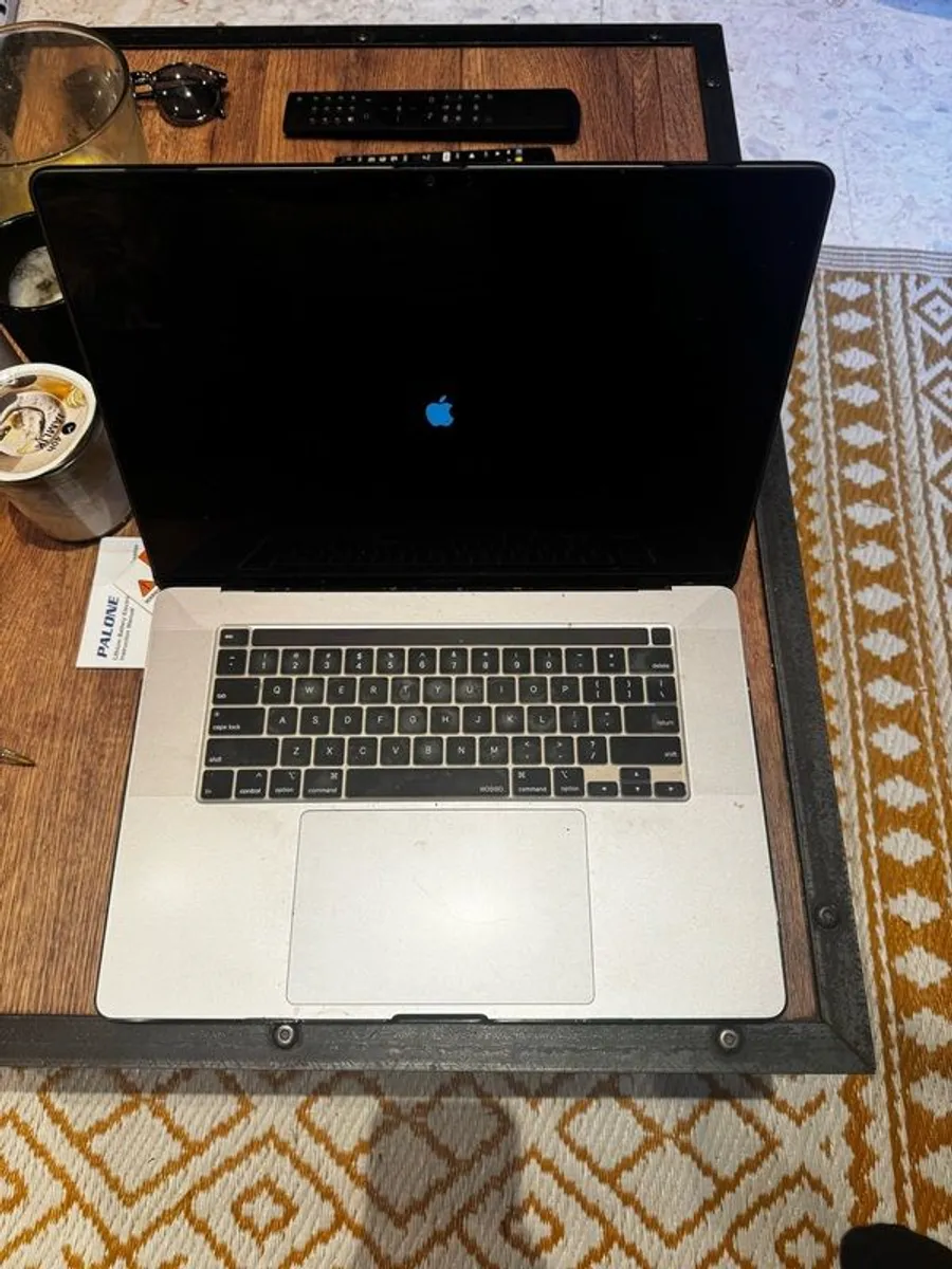 Macbook Pro - Image 2