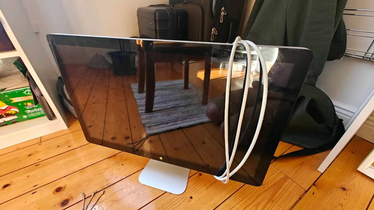 Apple 27-inch Thunderbolt Display (Model A1407) - Image 1