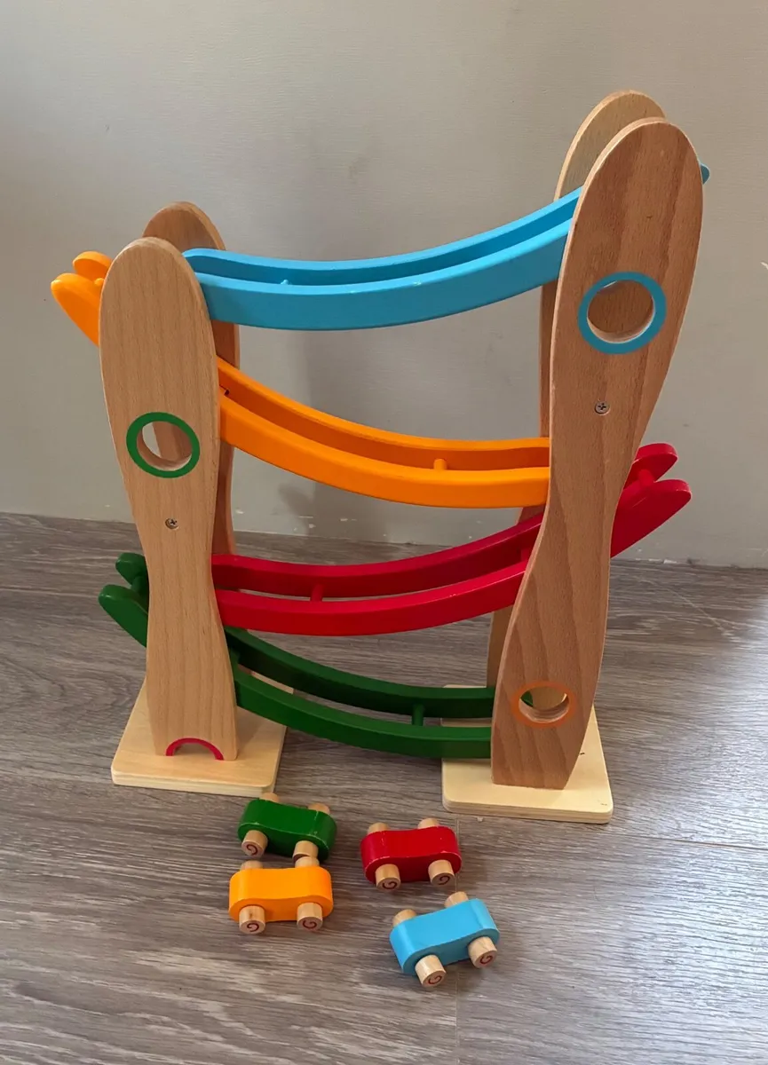 Squirrel Play Wooden Car Roll with 4 cars - Image 2
