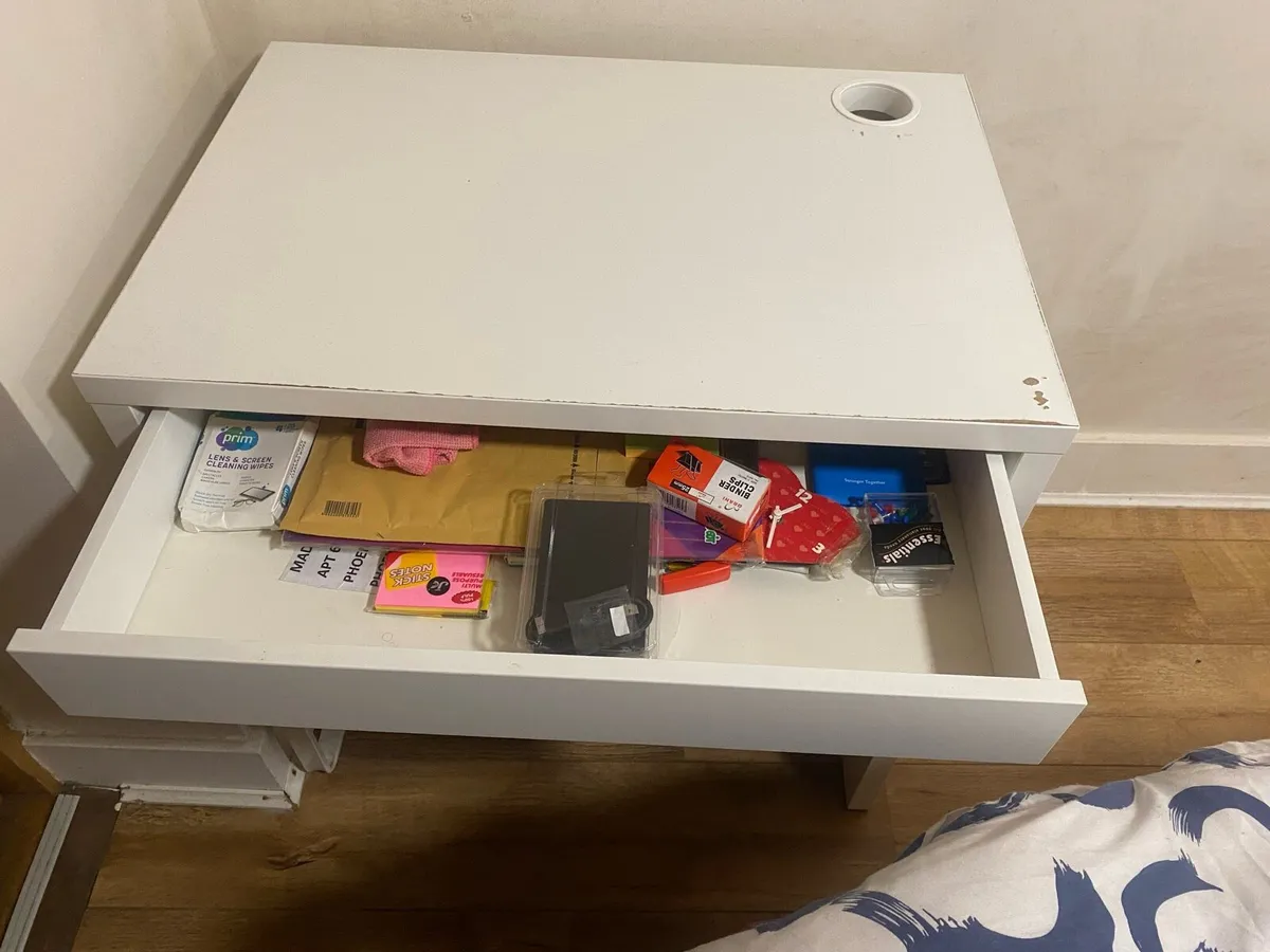 IKEA MICKE Desk White for sale - Image 2