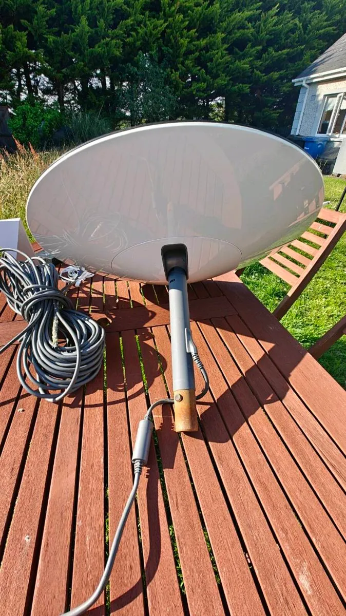 Starlink Gen 1 Components. Circular Dish, Power S - Image 1