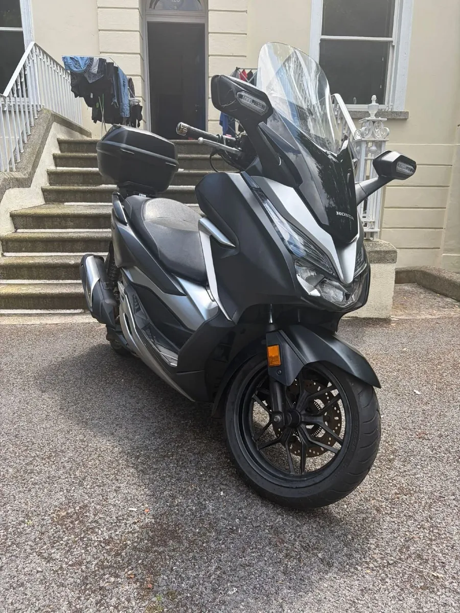 Honda Forza 300 - Image 3