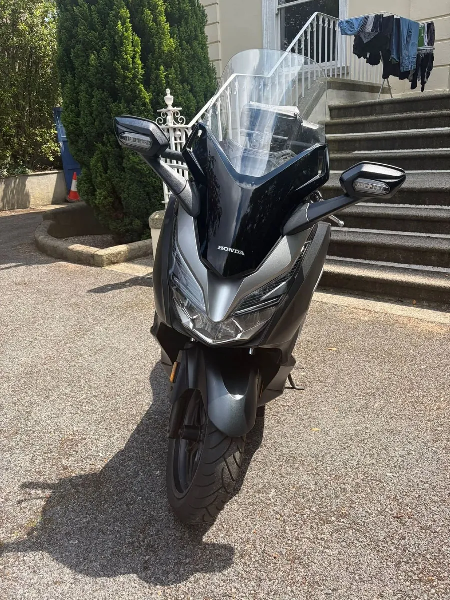 Honda Forza 300 - Image 4