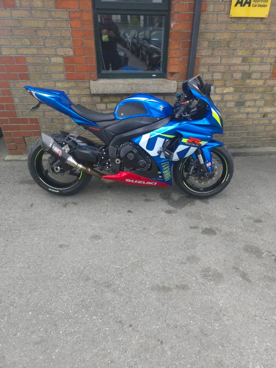 Suzuki gsxr 1000 motogp eddition - Image 2
