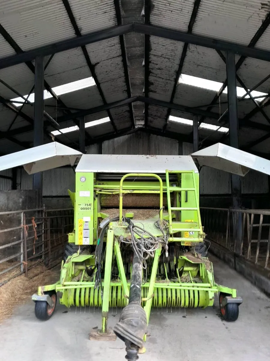 254 Claas Round Baler - Image 1