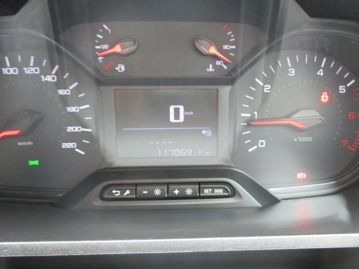Peugeot Partner 2020 1,5 hdi 3 seater - Image 2