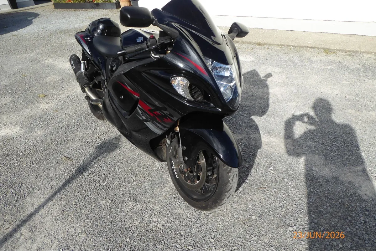 Suzuki GSX1300R Hayabusa - Image 3