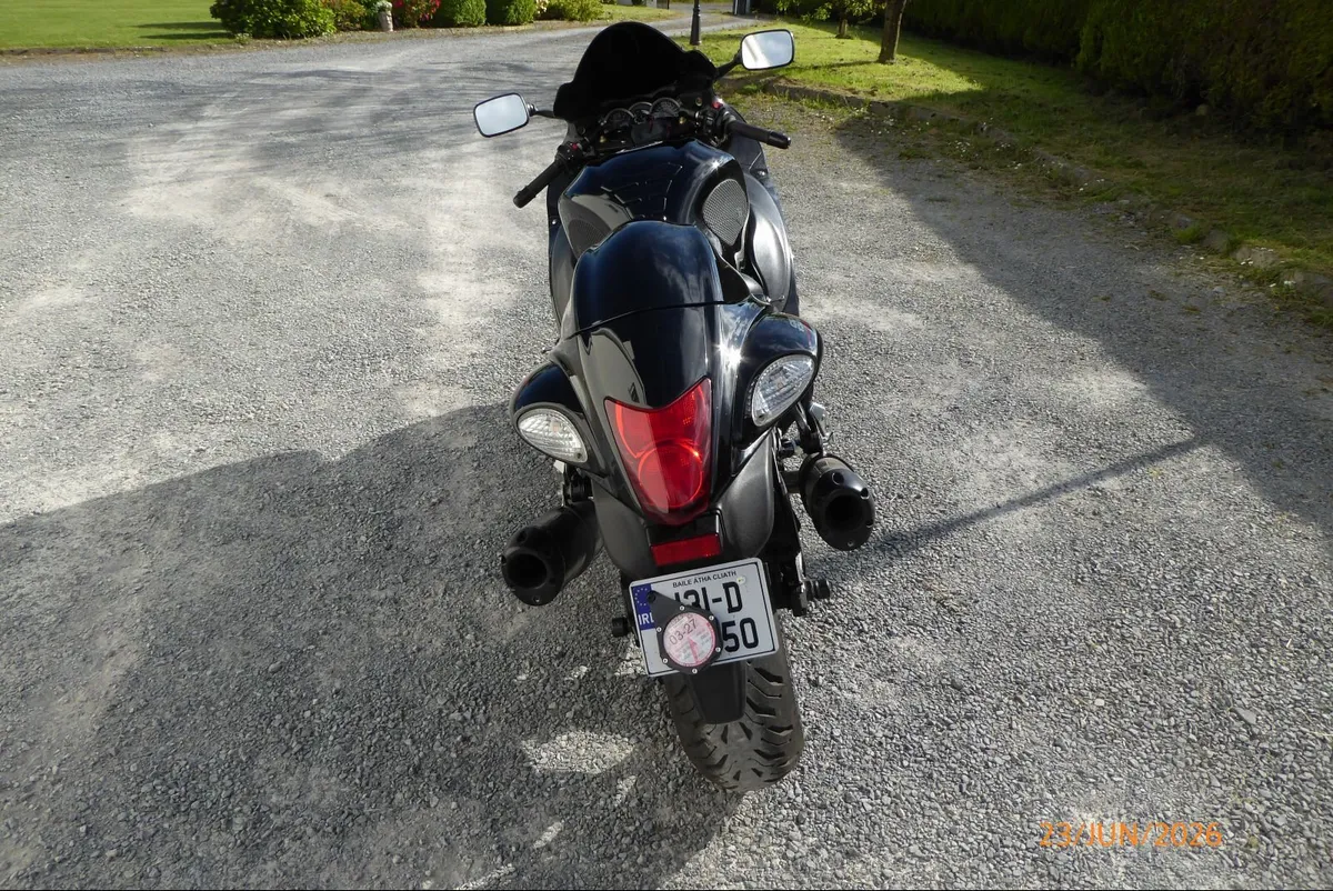 Suzuki GSX1300R Hayabusa - Image 4
