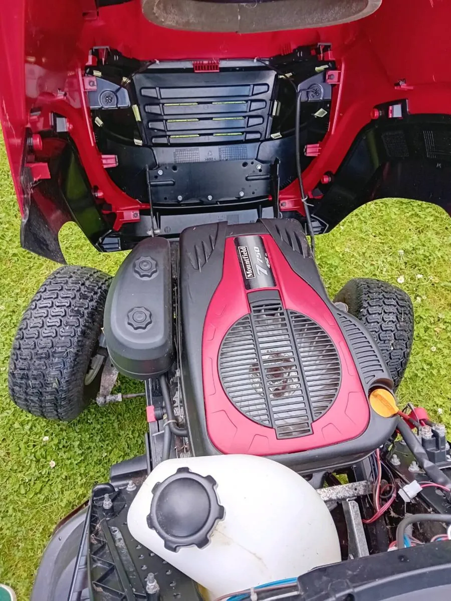 Ride on mower - Image 4