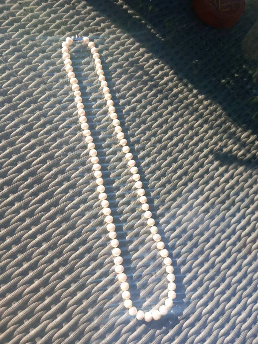 80cm freshwater pearl necklace, free reg post - Image 2