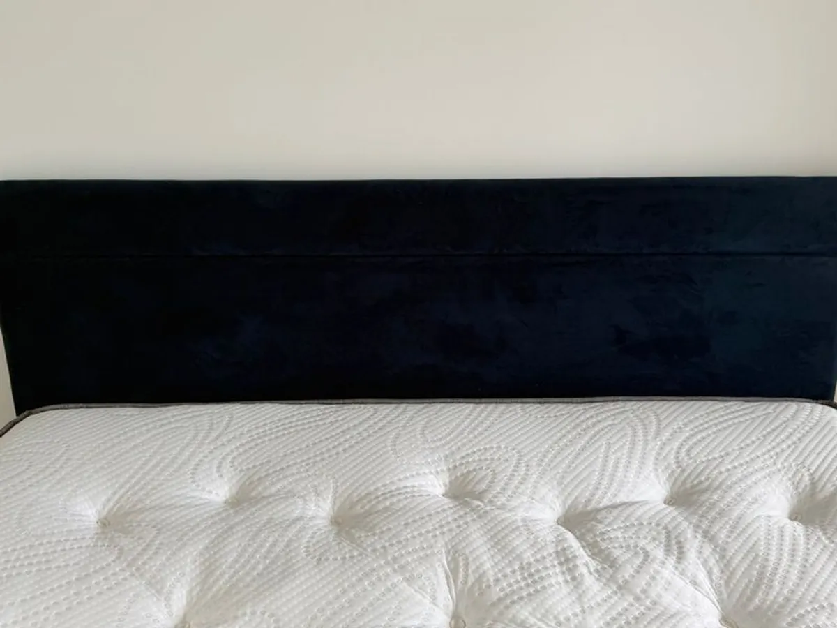 2 superking beds, 1 Double bed and 1 small double - Image 4