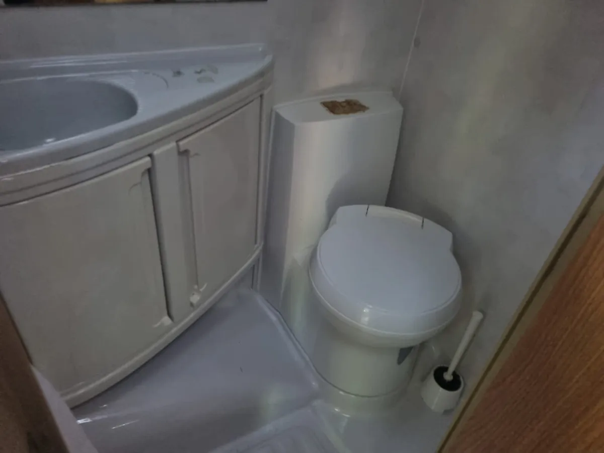 12 fiat ducato escape 6 berth with test - Image 4