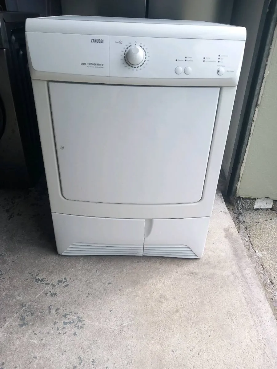 Zanussi condenser dryer - Image 1