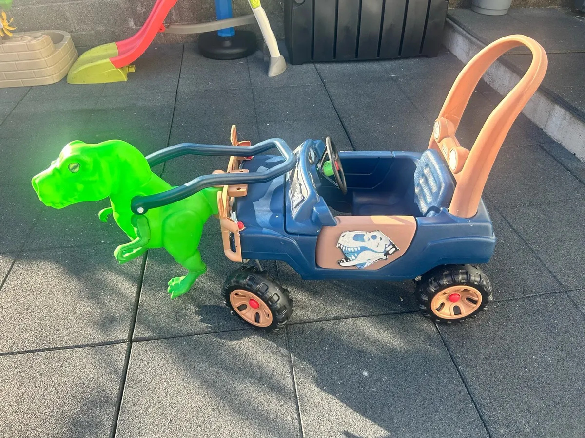 Jurassic Park Dinosaur Ride On Car - Image 2