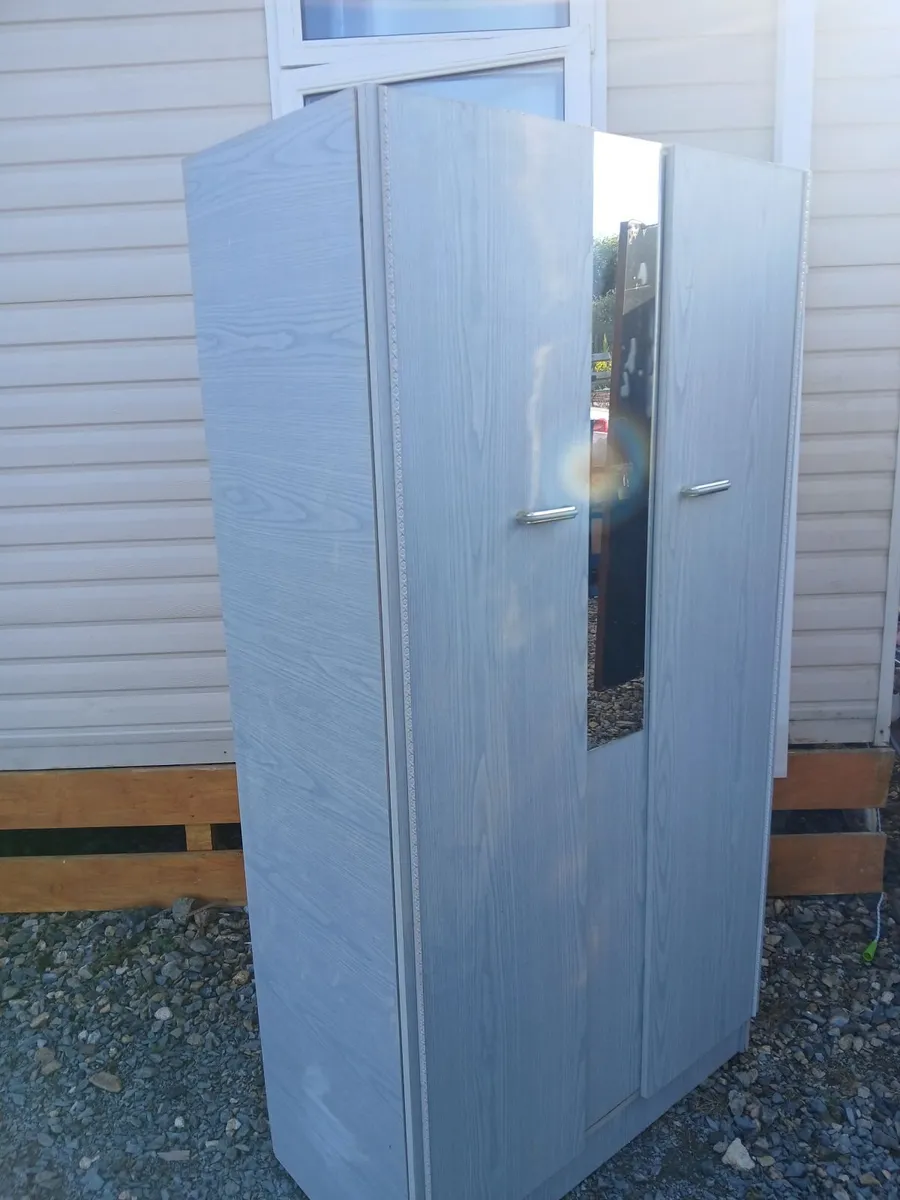 Wardrobe - Image 2