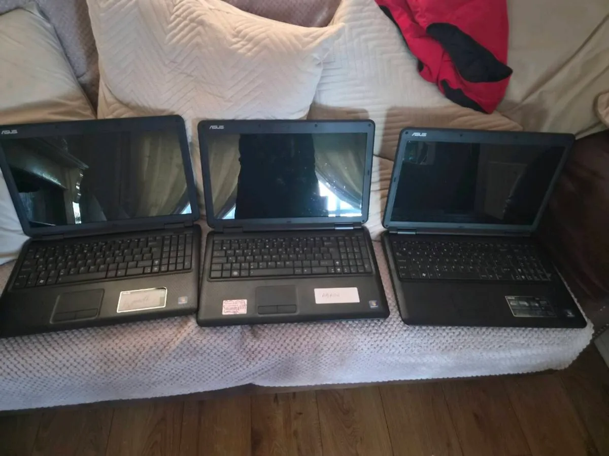 13 ASUS LAPTOPS JOBLOT WORKING PERFECTLY - Image 1