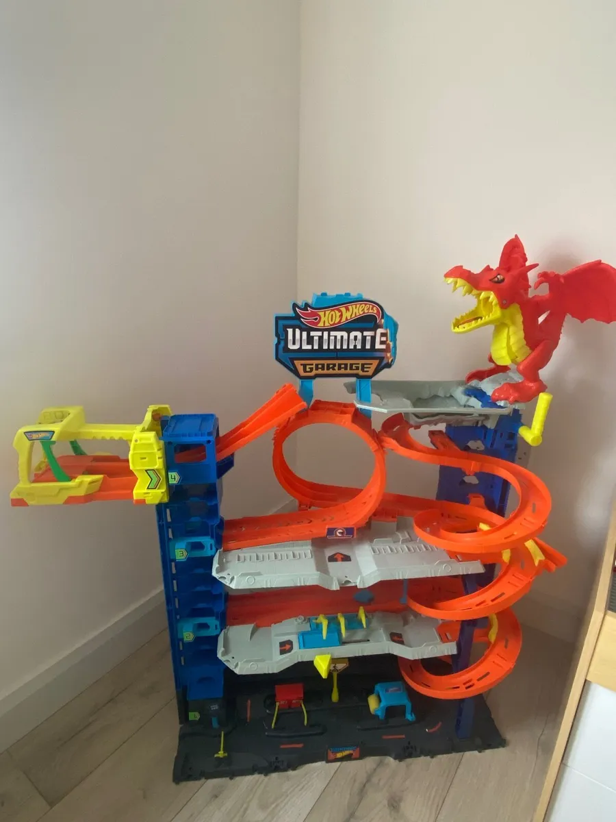 Hot wheels track - Image 1