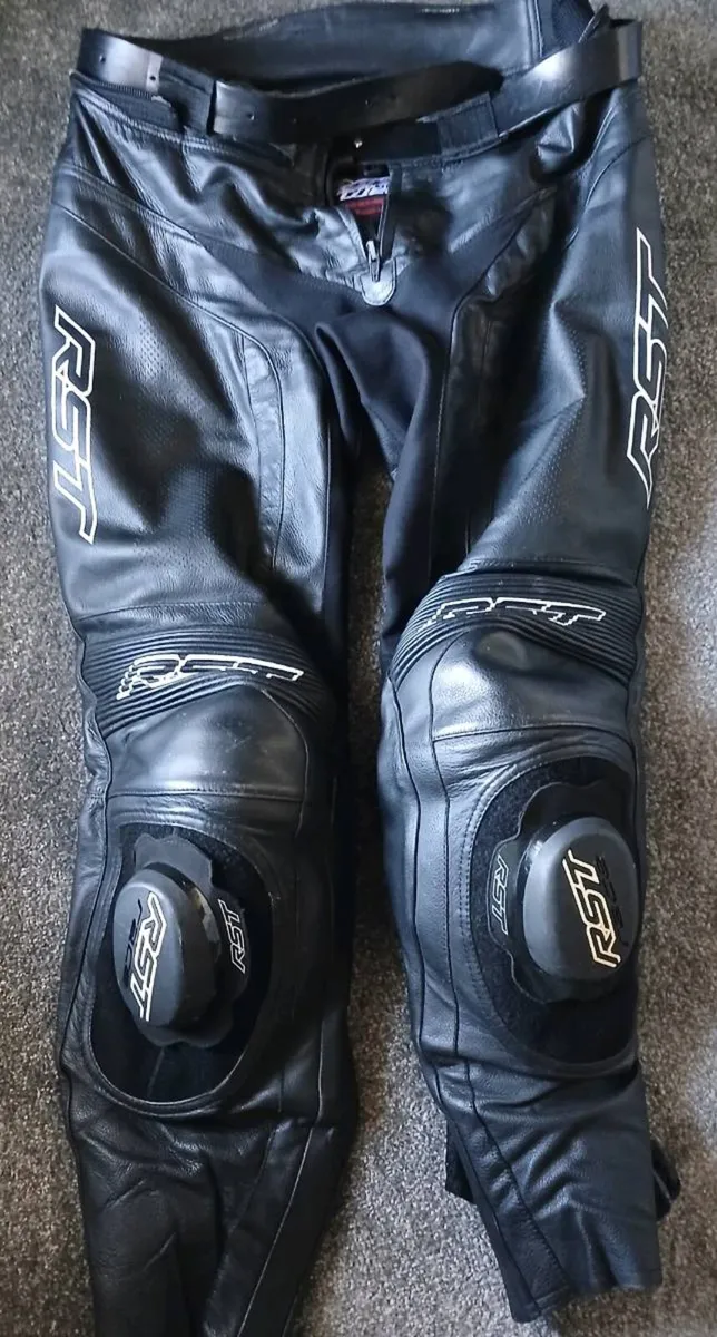 RST leather pants and  cargo jeans with armor - Image 2