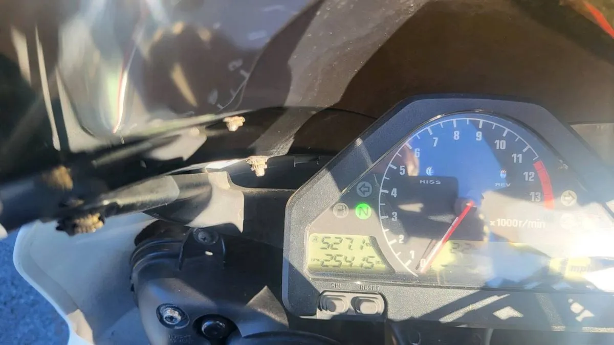 Honda Fireblade 2004 25kMiles - Image 3