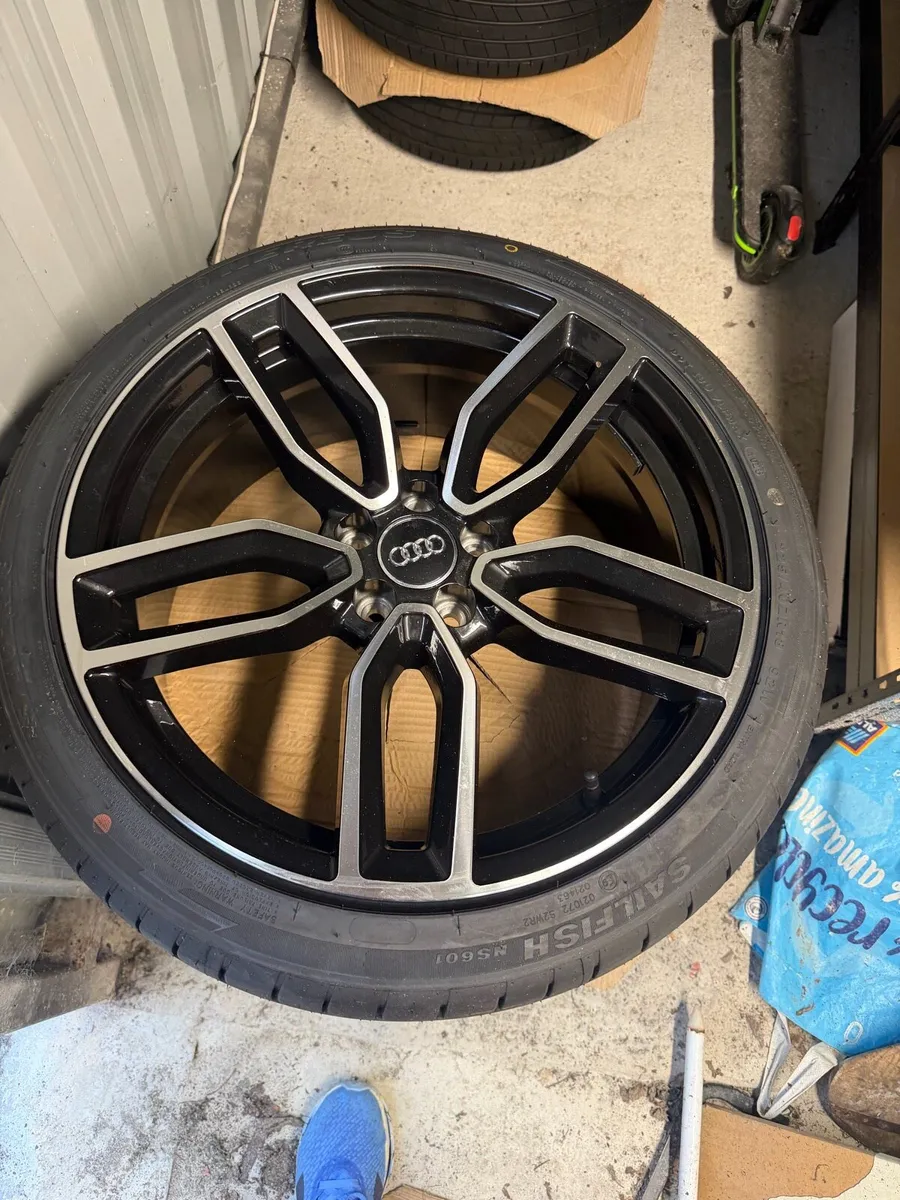 AUDI A1 alloys - Image 1