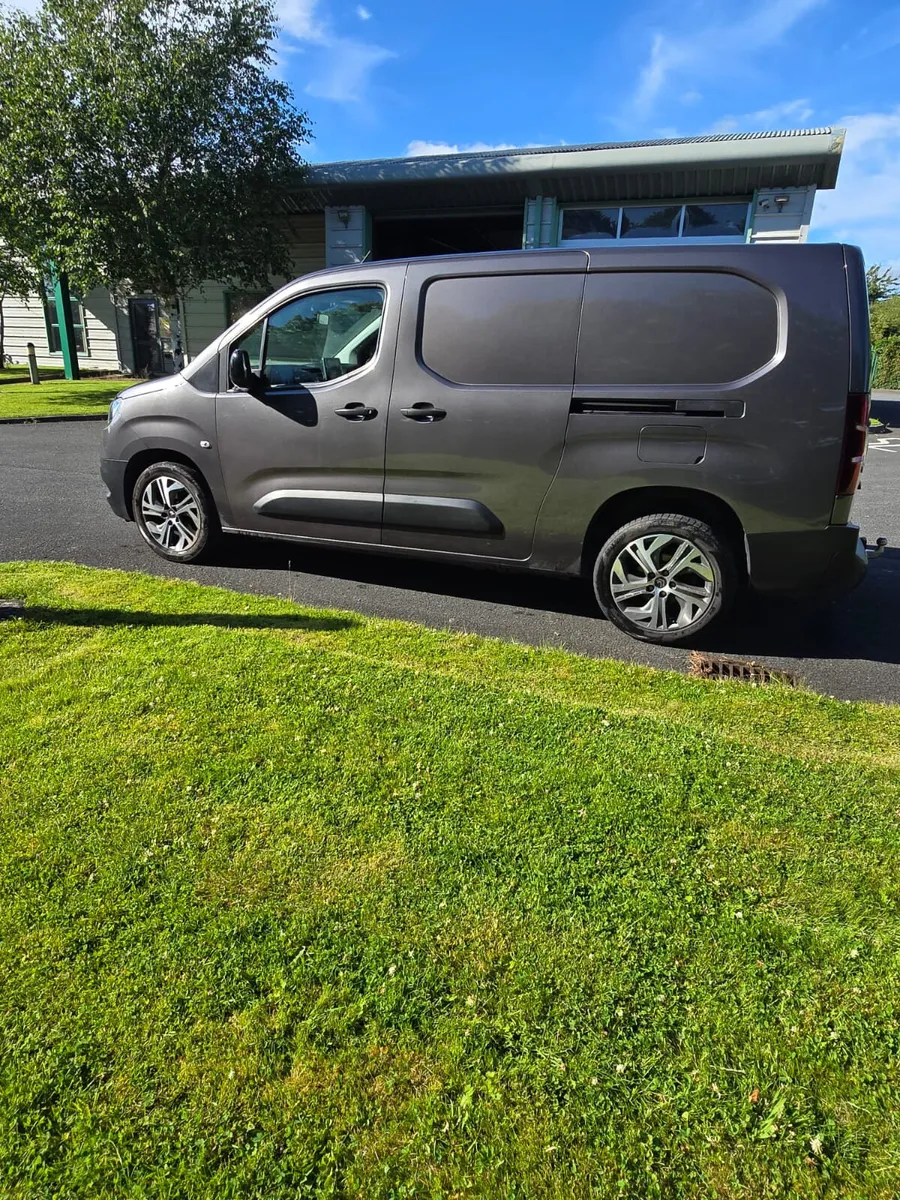 Toyota Proace 2023 ( DOE and TAX ) - Image 3