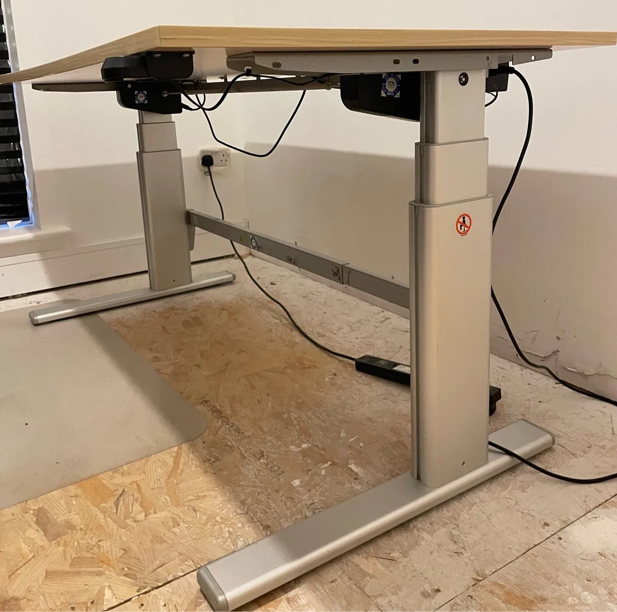Height Adjustable Office Desk - Image 3