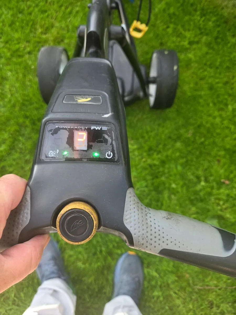 Powakaddy fw5 - Image 1