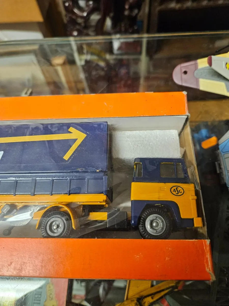 Corgi Tekno Scania Tractor Unit and Trailer 1.50 - Image 2