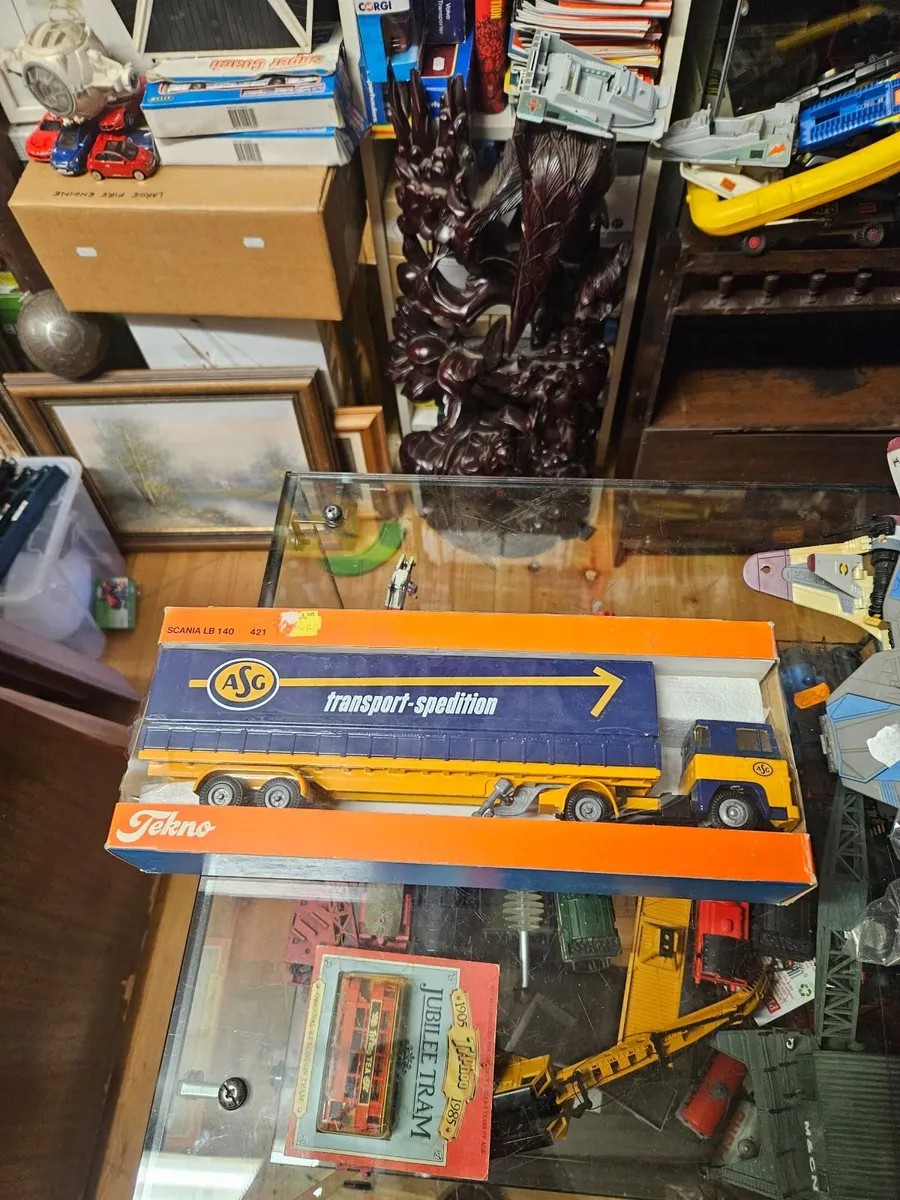 Corgi Tekno Scania Tractor Unit and Trailer 1.50 - Image 1