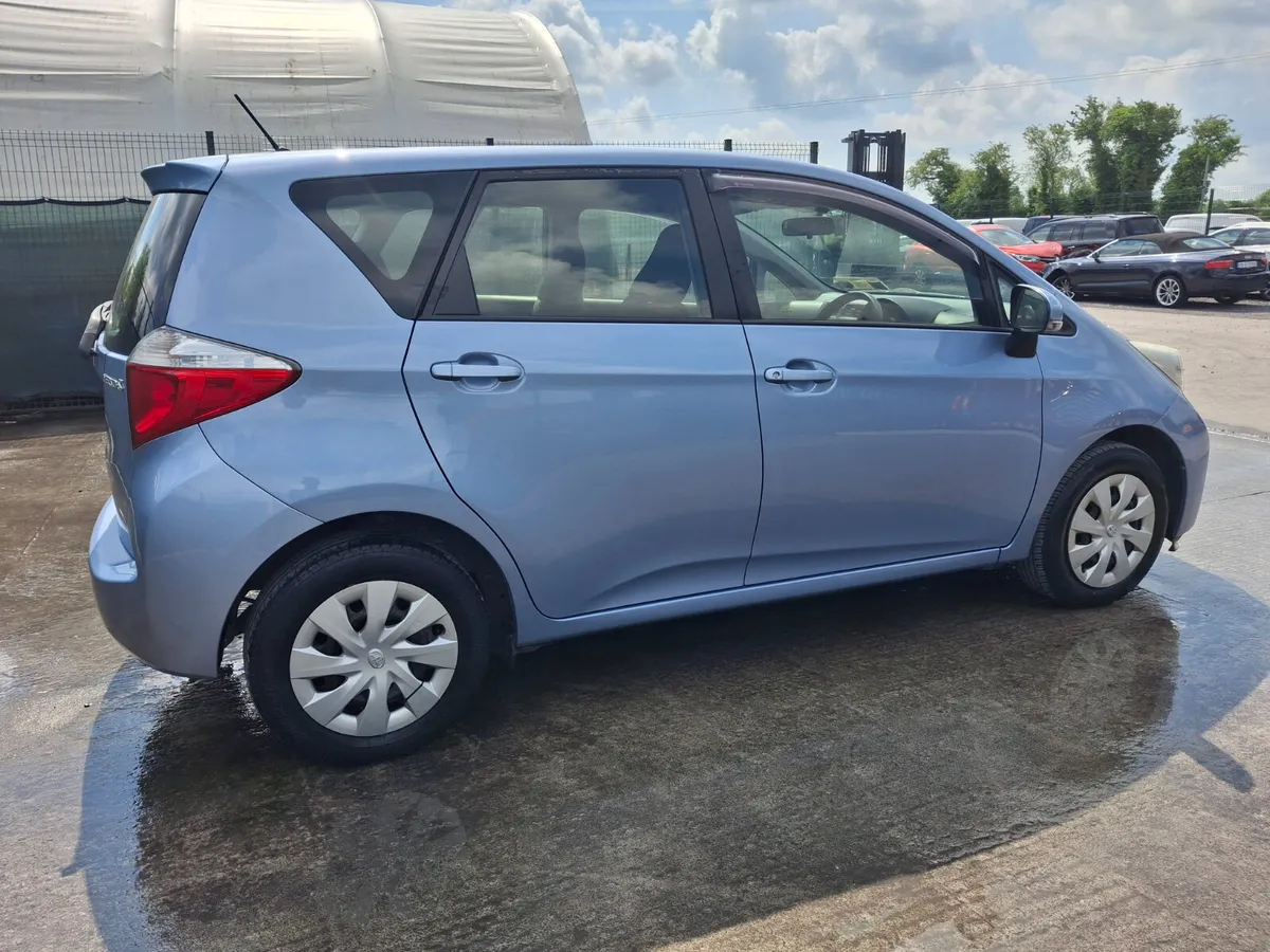 132 Toyota Verso-S  1.3 Petrol - Image 3