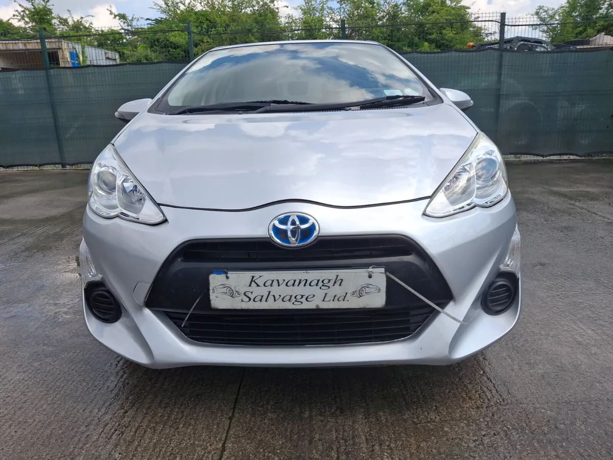2016 Toyota Aqua  1.5 Hybrid  Petrol  Automatic - Image 3