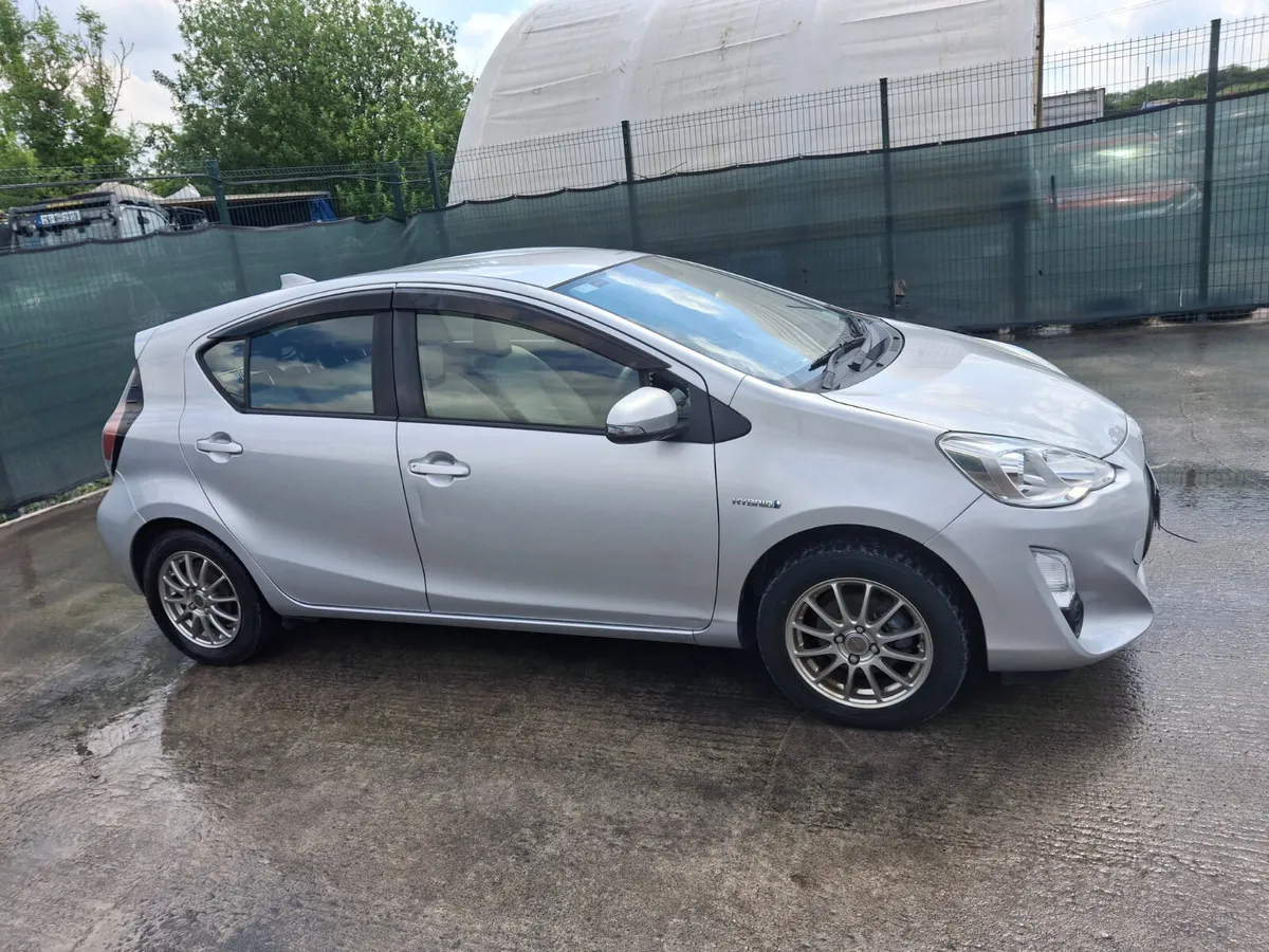 2016 Toyota Aqua  1.5 Hybrid  Petrol  Automatic - Image 4