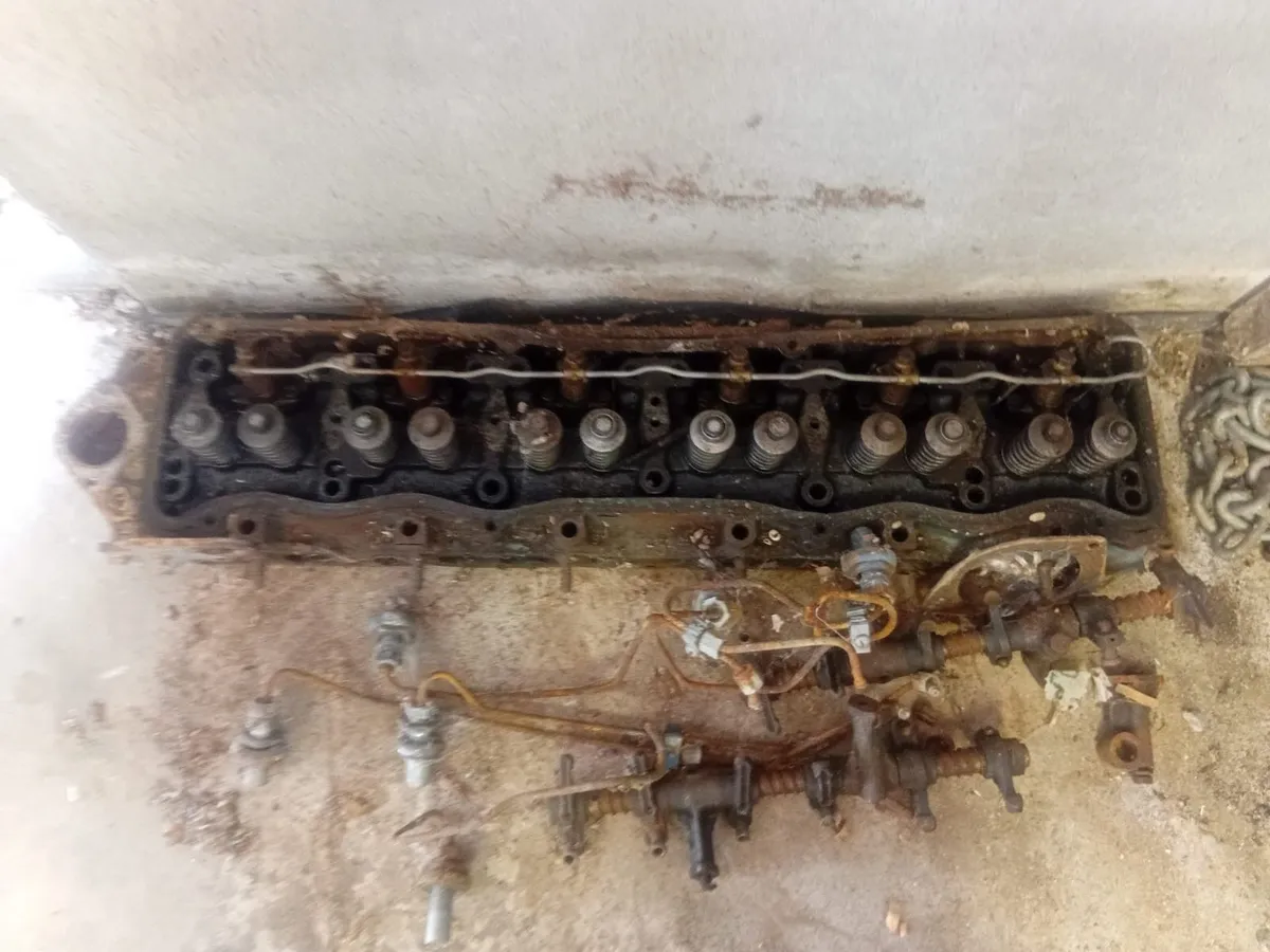 parts for 80 hp ford engine for boat - Image 2