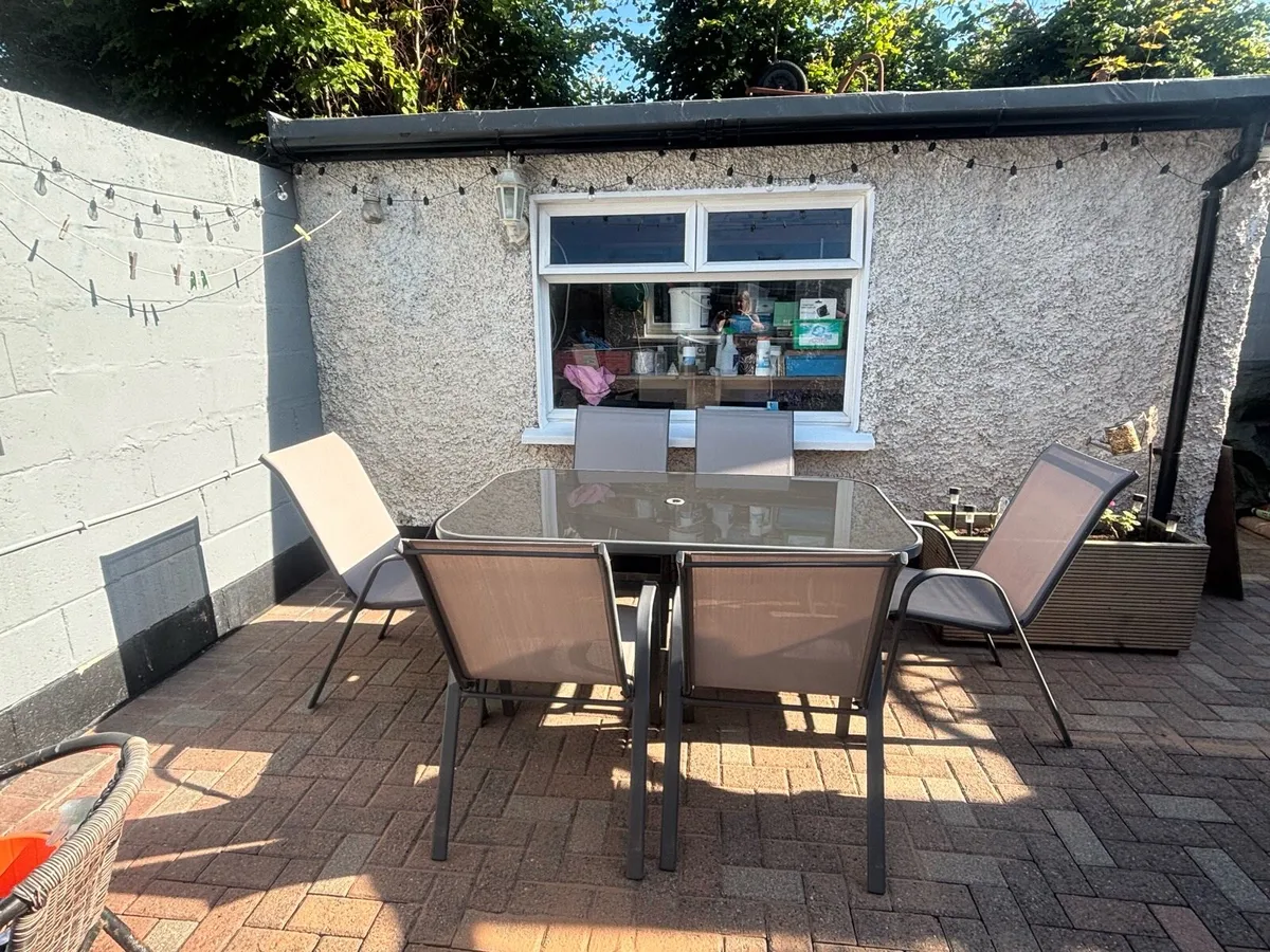 Garden Table and 6 Chairs - Image 1
