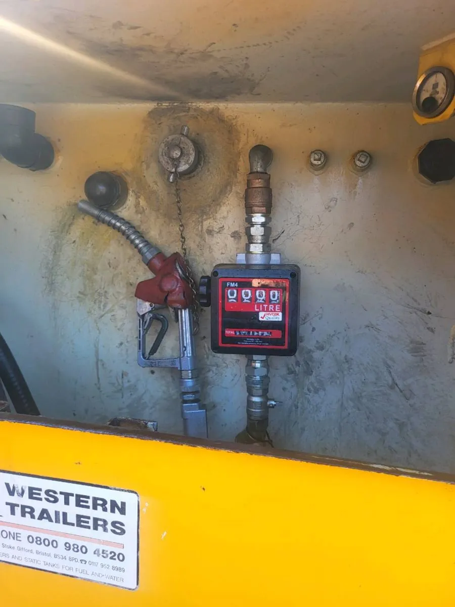 4550 litre Bunded diesel tank - Image 4