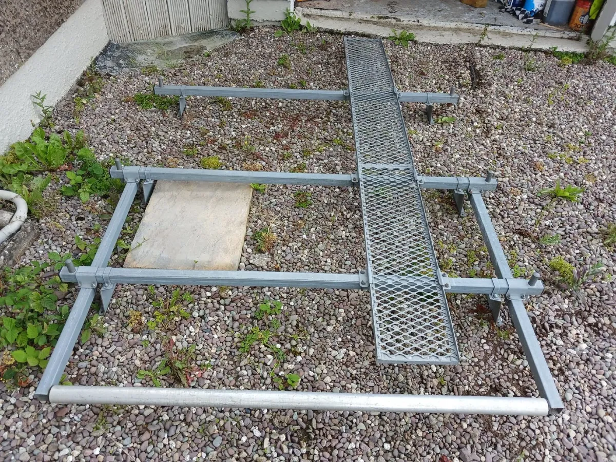 Roof rack - Image 2