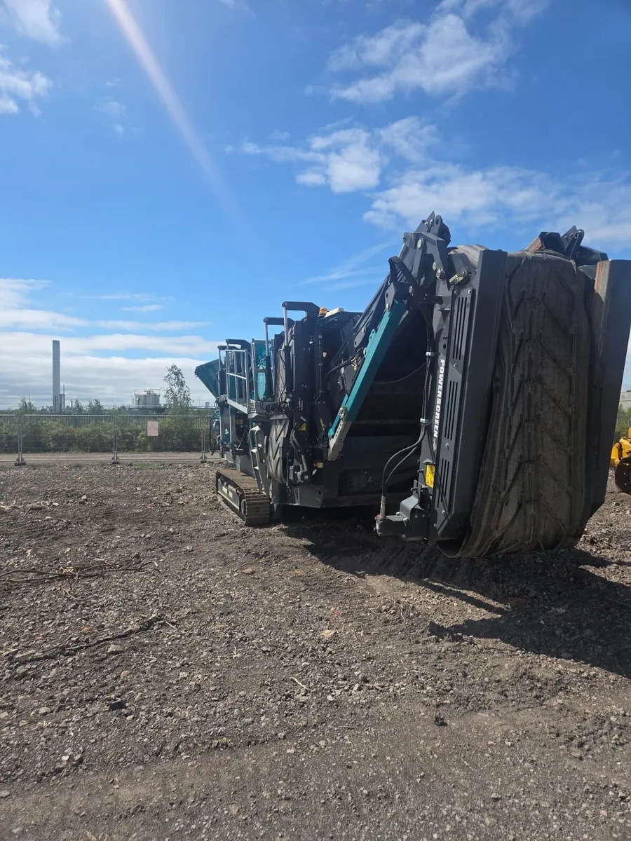 Powerscreen Warrior 1400x just 190hrs - Image 3