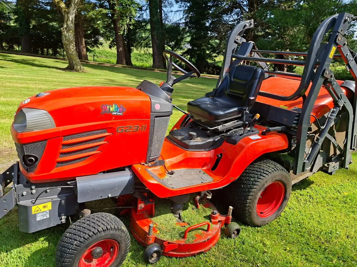 Kubota 2311 hd Ride on mower - Image 2