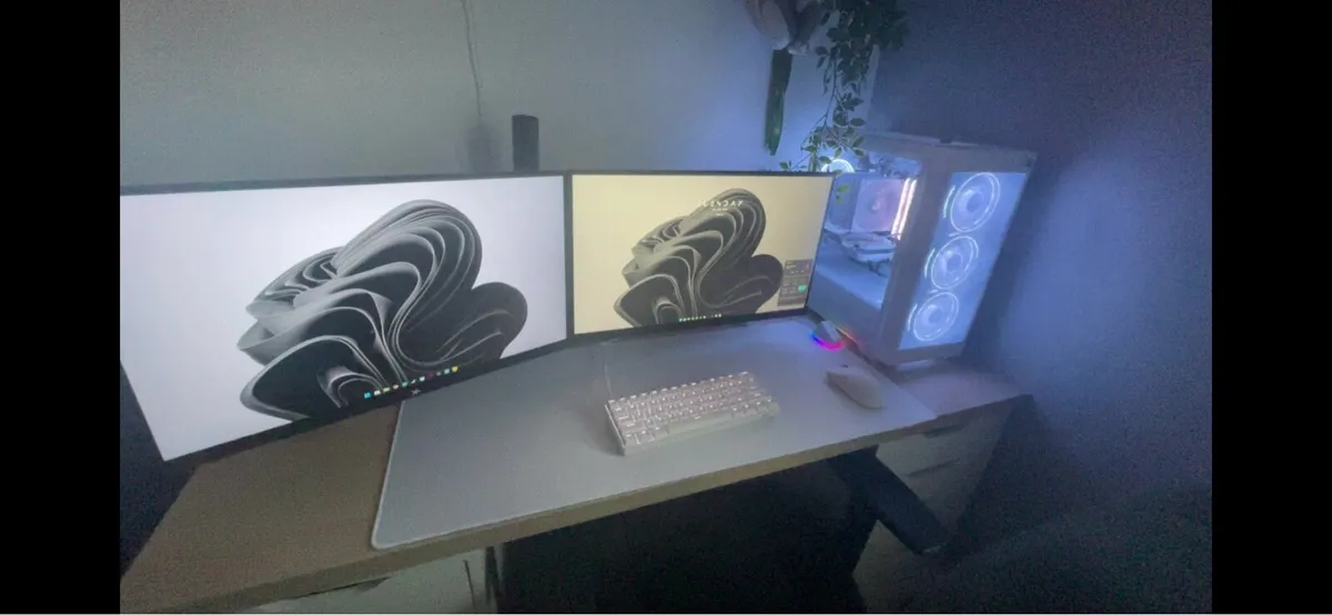 Gaming monitors - Image 1