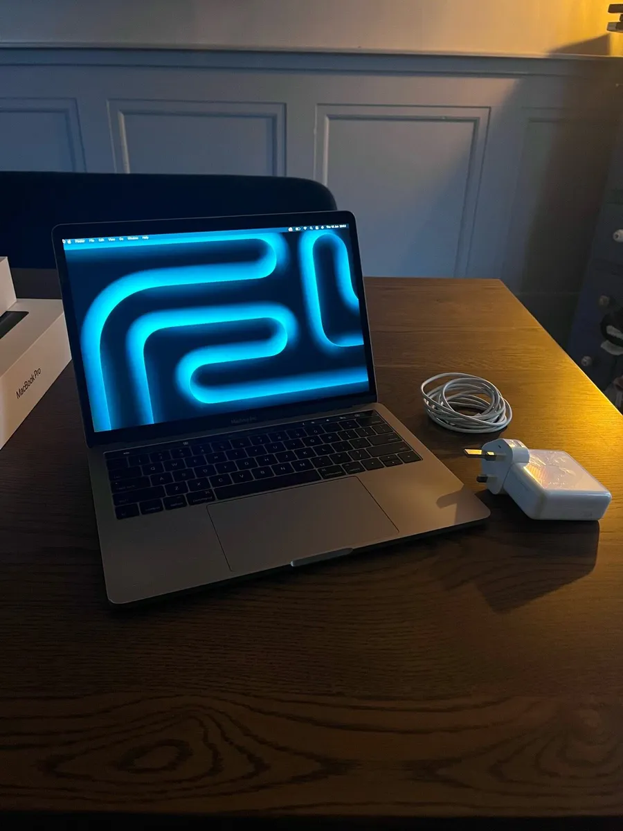 Macbook Pro 13” 16GB RAM 256GB SSD - Image 3