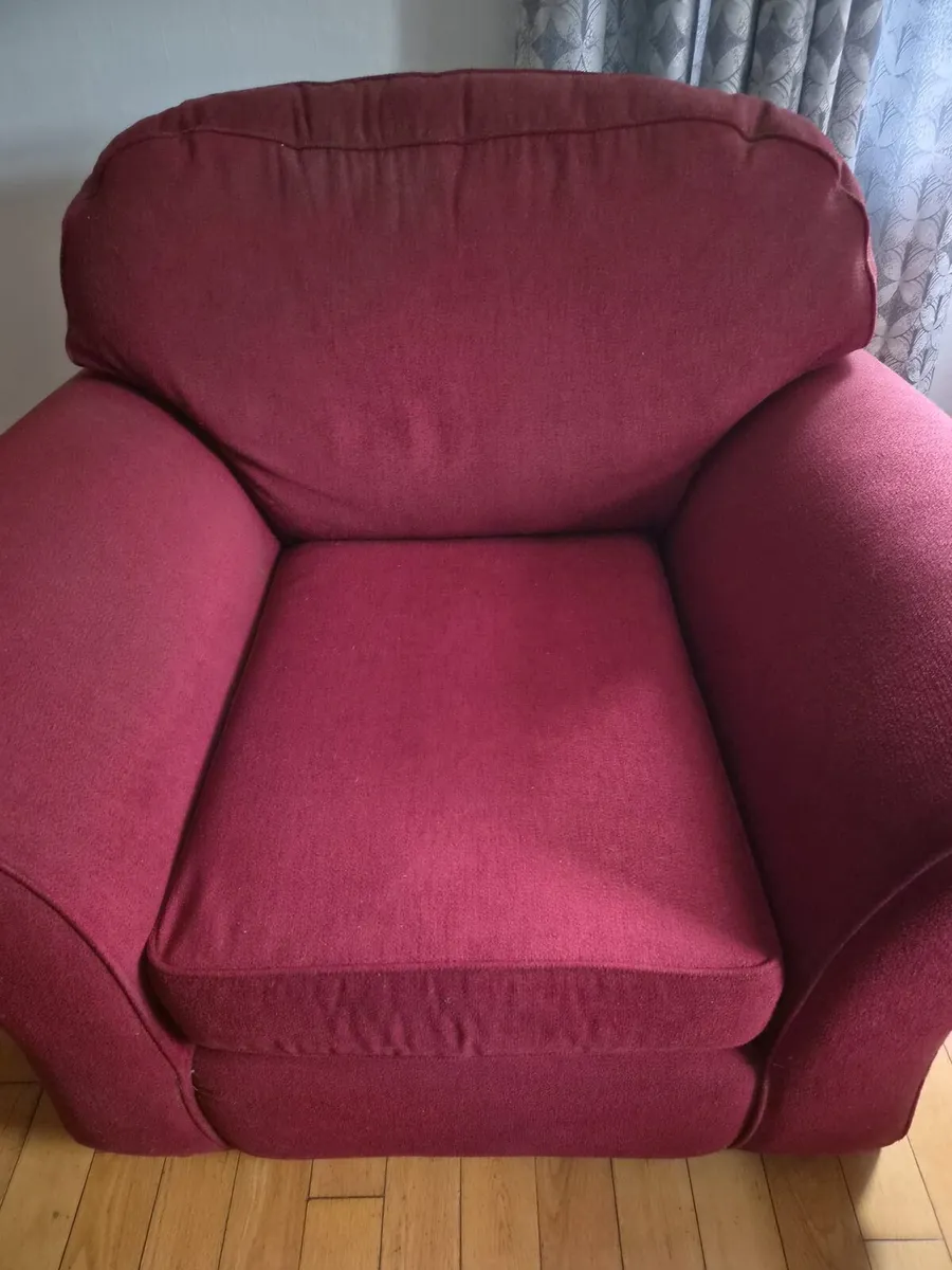 Couch and 2 arm chairs - Image 3