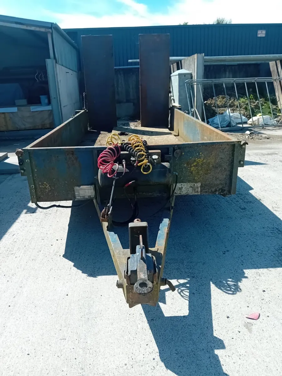 Trailer - Image 3
