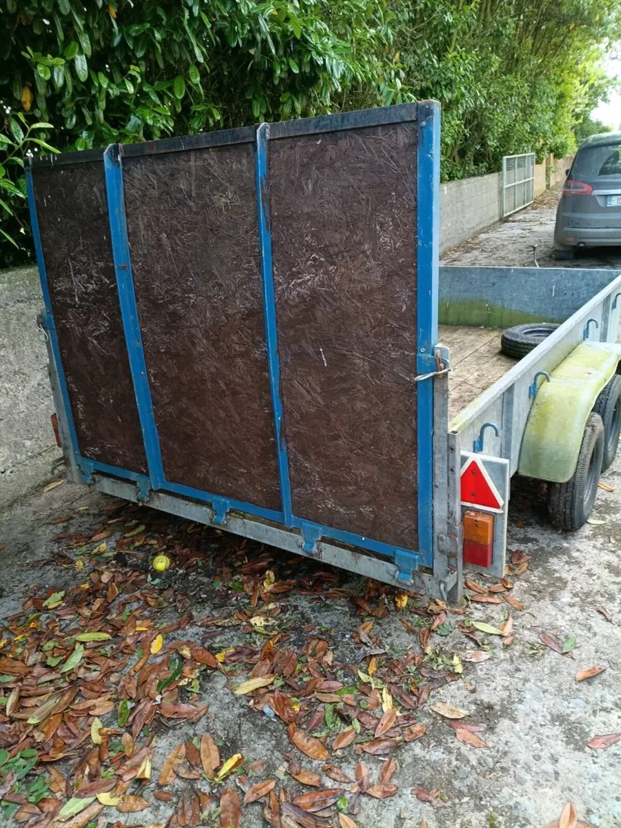 Trailer - Image 2