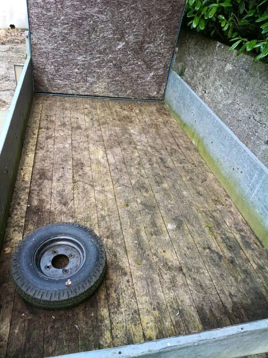 Trailer - Image 3