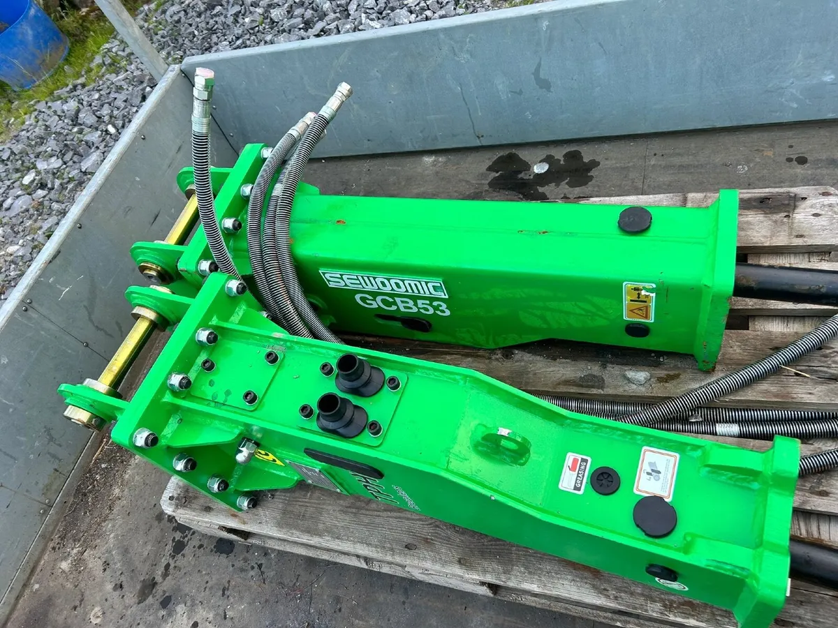 3 ton Rock breaker - Image 1